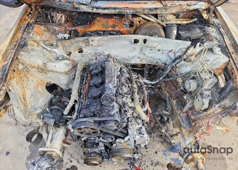 2005 Volkswagen Passat Gls from USA, damaged, VIN WVWAD63B85P051561